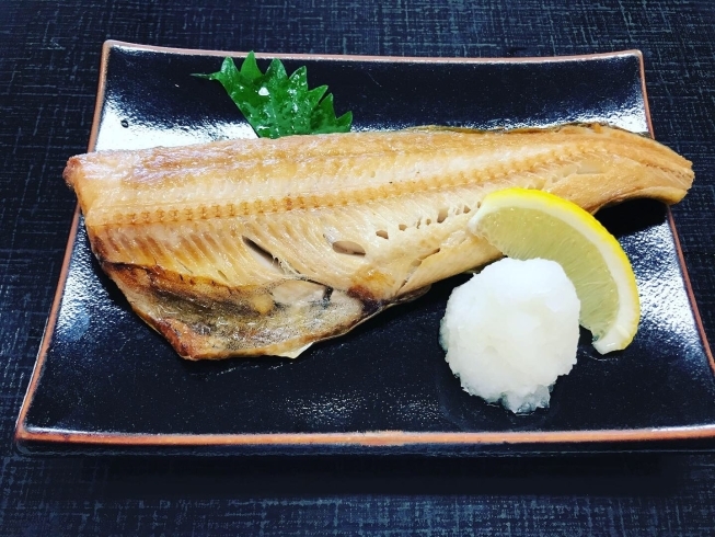 「瓢(ひさご)本日のおすすめは(o^∀^o)焼魚定食¥850-です。　(￣^￣ゞ」