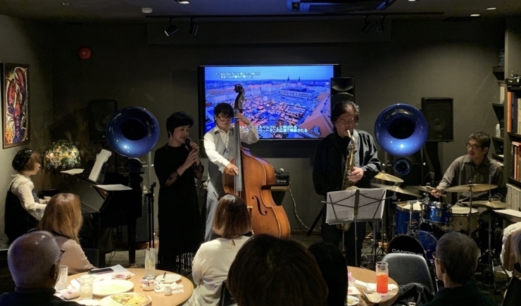 「“マサ高野カルテット&伊規裕子 JAZZ LIVE” へのご来場ありがとうございました。本日は20:00より“J's craft STANDARD JAZZ NIGHT X”開催！！」