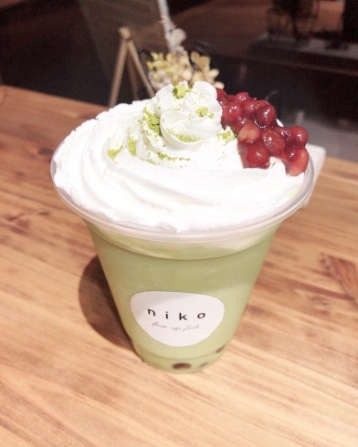 抹茶パフェスムージー  490円「【創作地区】niko flower cafe standさんに新メニュー！」