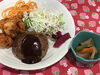 「本日のAランチは ハンバーグととりから」