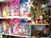 クリスマス商品が おむつケーキ の売り場に進出してきました 出産お祝いギフト おむつケーキ 地域一番の品揃え数 お好きな おむつケーキ が選べます 輸入菓子 雑貨 ピーターパンのニュース まいぷれ 広島市西区
