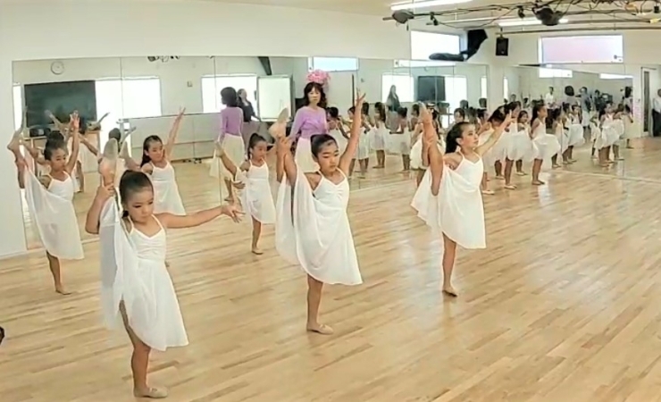 人数も増え下のクラスからの進級に伴い上級クラス開設「三島市ダンス　大人気シンデレラクラスに上級クラス開設」