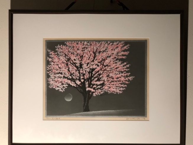 版画/大本靖「北の桜B」「札幌市で遺品整理による版画などの美術品を高く買取する札幌市中央区にある「買取専門店 くらや札幌南店」にお任せください！」