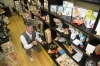 「木のおもちゃ　WOODY―遊」新たな店主「木の玩具店に新店主」