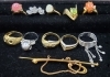貴金属アクセサリー「本年もありがとうございました!!　買取なら おたからや　大神宮下駅本店　船橋　津田沼　千葉」