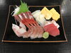 刺身の盛り合わせ「おはようございます☀️1/9(木)のおすすめmenu✨刺身定食……¥1,500-(マグロ、ぶり、イカ、スズキ、南蛮エビ)です。」
