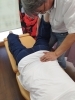 整体施術中(軽くなって笑顔に)「「冷えると痛みが増す」を改善!」