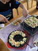 たこ焼きひっくり返すのに初挑戦「小学生対象　塾でもあり学童でもある　ミネルヴァこども学院　今日のミネルヴァ」