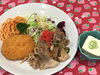 「本日のAランチは　焼肉と野菜コロッケです。」