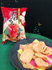 うちわえびせん270円(税込)「西海橋物産館　売店のおすすめ商品は長崎県平戸産うちわえび入り「うちわえびせん」」