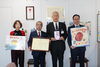 「西条図書館に大型絵本が贈呈されました！！」