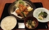 「4月1日(水)一魚一会のおすすめランチは「ミックスフライ定食　刺身付き」680円♪」