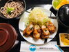 「本日のランチ　チキン挟み揚げ」
