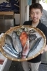 「地元の鮮魚を直送」