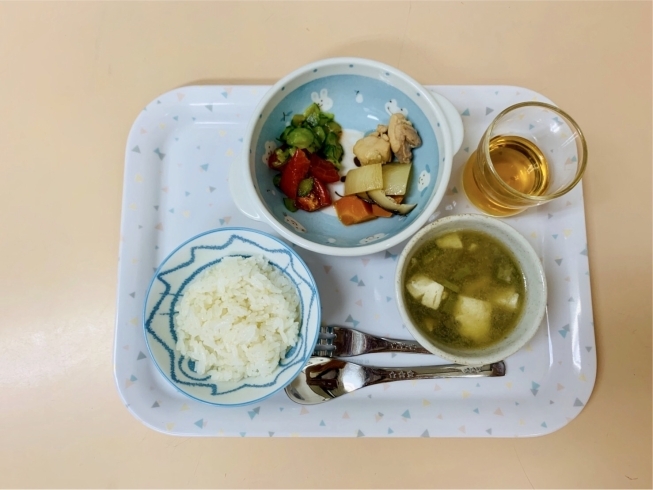 「今日の給食(谷史季保育園)6月26日」