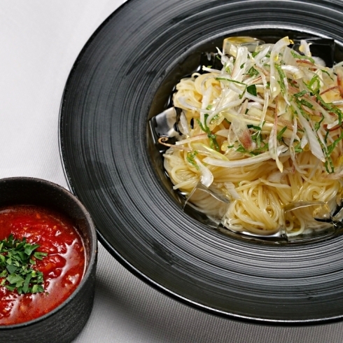 トマトつけめんパスタ「門前仲町れんず　夏限定！　トマトつけめんパスタ再開♪」