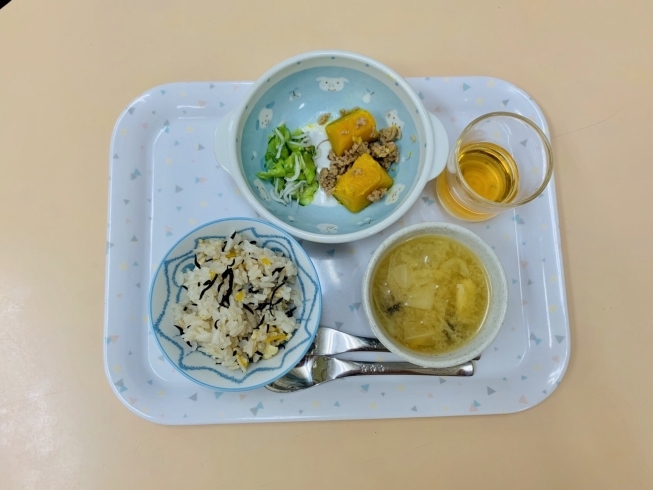 「今日の給食(谷史季保育園)7月1日」