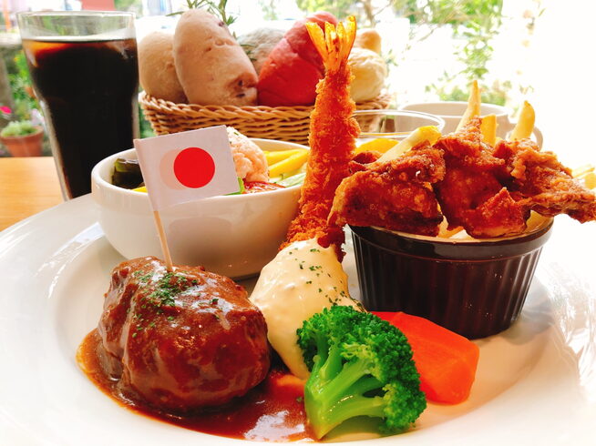 大人のお子様ランチ「【お知らせ】水曜日のパンビュッフェは当面の間お休みしますm(_ _)m 7月の水曜日限定!大人のお子様ランチ♡7月15日、22日、29日のみメニューに登場!」