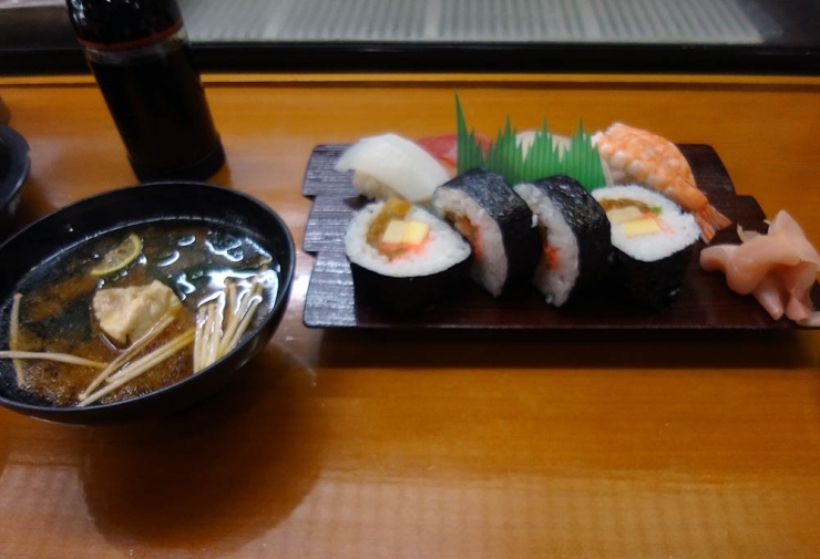 鮨八鮨 すしやずし の寿司ランチ 板野町 みんなで食レポ ランチ特集 まいぷれ 徳島市
