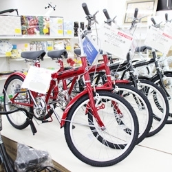 自転車は、未使用品をお得な価格で販売中♪「良品買館 OUTLET 米原店」