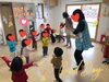 「朝の体操。 【交野市 小規模保育園】」