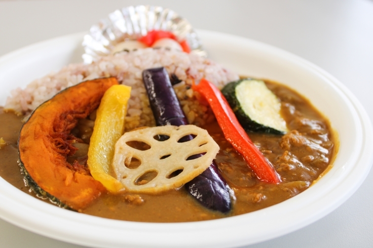 夏野菜カレー「ひまわりべんとう 8/3～8/7の献立表」