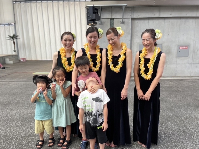 写真嫌だあの坊ちゃん可愛すぎです「那珂川市　フラダンス教室　夏のイベントを楽しんできました！」