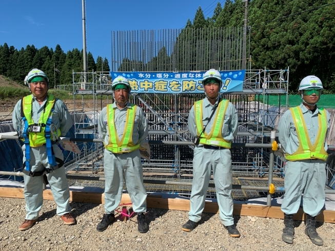 村上大須戸地区現場の方々！！カメラが苦手です…「あなたとわたしにグッ「道路」！！」