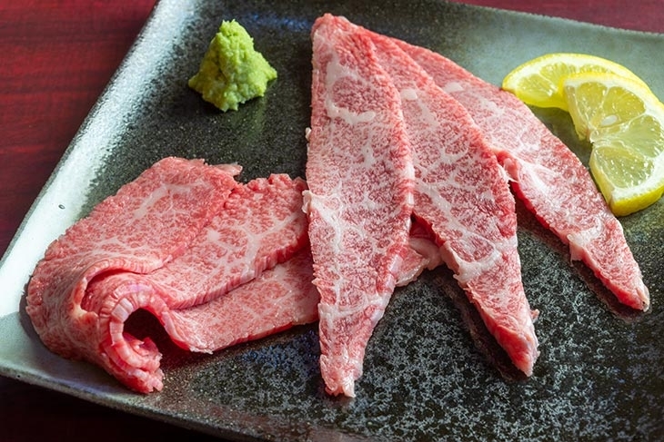 「白ご飯を巻いて食べるのが最高に旨い肉★」