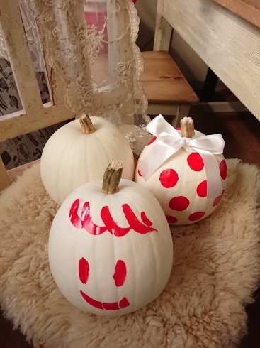 アクリル絵の具でかわいく❗「もうすぐハロウィン❗今年はおうちで飾り付けを楽しみましょう❗」