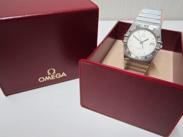 「伊丹市荻野からご来店いただきました。オメガの腕時計のお買取りです。時計のお買取りは、おたからやJR伊丹店まで！」