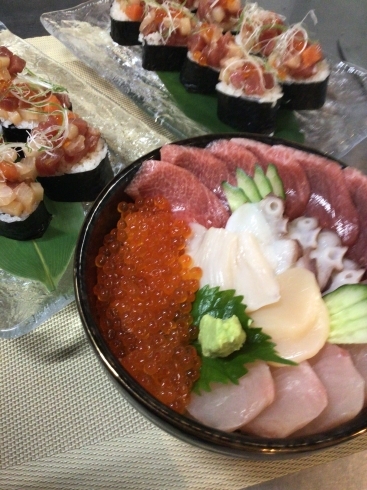日曜日のランチ海鮮丼大盛り くずし割烹 莟 つぼみ のニュース まいぷれ 小樽市