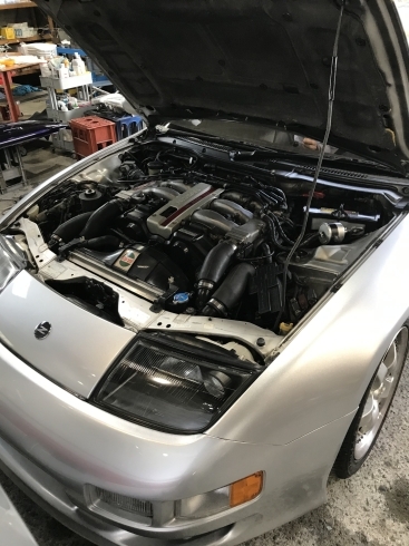 「Z32　フェアレディZ　日本の名車　修理」