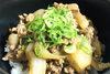 元気になる 玉ねぎと牛肉のスタミナ丼「元気になる 玉ねぎと牛肉のスタミナ丼「米津町で腸活ランチが食べられる古民家カフェ」