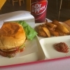【きみどりバーガー】川沿いのアメリカンバーガー