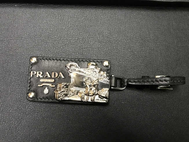 「 プラダ　PRADA キーホルダー　キーリング　レザーキーホルダー　レザーキーリング 横浜　買取　高価買取　横浜鶴屋町の買取専門店「おたからや　横浜本店」」