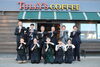 河田社長とスタッフさんでTポーズ「タリーズコーヒー伊豆ゲートウェイ函南店OPEN！」