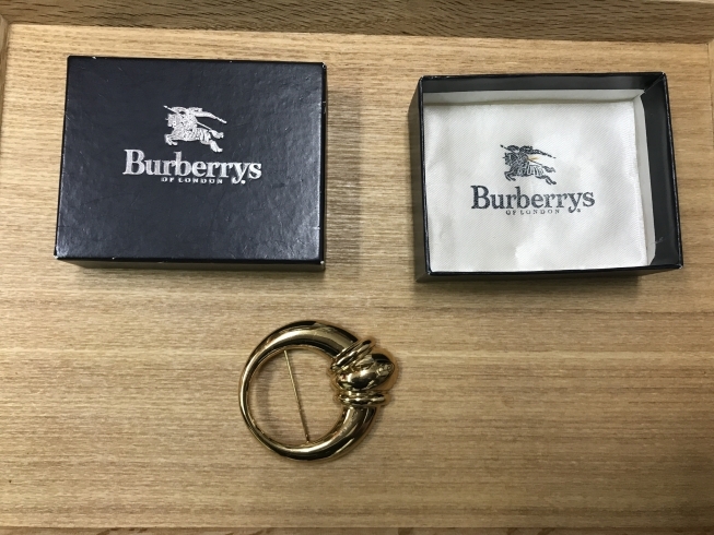 「バーバリー　Burberry ブローチ　小物　アクセサリー　ブランドアクセサリー　 横浜　買取　高価買取　横浜鶴屋町の買取専門店「おたからや　横浜本店」」