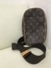 M51870 ポシェットガンジュ「LOUIS VUITTON 高価買取　中山南口の買取専門店「おたからや　中山南口店」」