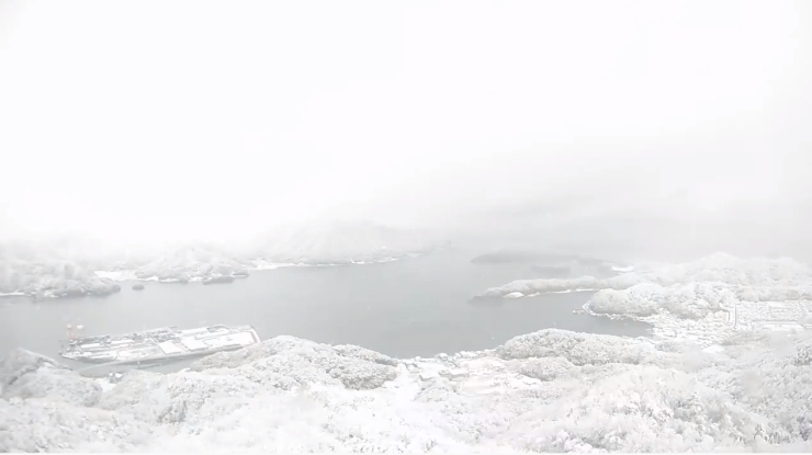 「積雪のため、五老スカイタワー＆カフェnanako閉館です。」