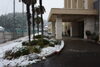「舞鶴に初雪 」