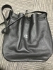 「Longchamp ロンシャン　黒　レザー　ショルダーバッグ　横浜　買取　高価買取　横浜駅買取無料　横浜鶴屋町の買取専門店「おたからや　横浜本店」　電話相談無料＆査定無料♪ 」