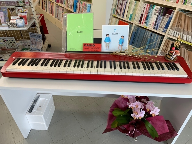 世界最小にして88鍵盤のデジタルピアノ「新春セール開催❢❢＆世界最小スリムボディのデジタルピアノ　店頭展示中❢❢」