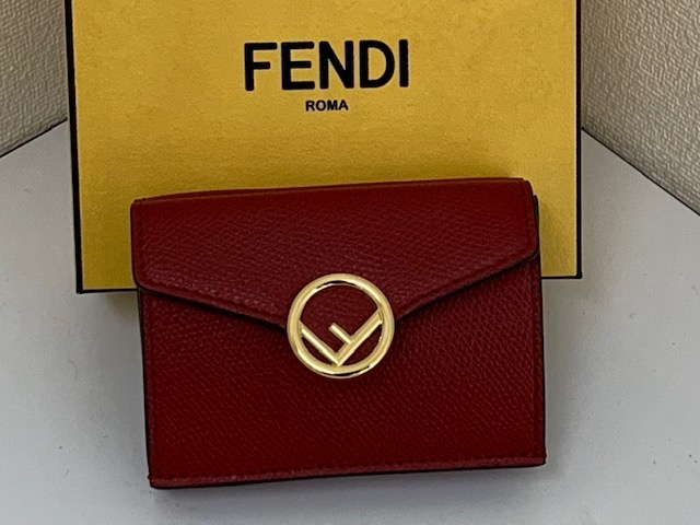 FENDI　フェンディ　新品　財布　買取ました「新品　フェンディ　FENDI　財布　お買取りさせて頂きました　ブランド品、K18ネックレス、金貨、金歯、純金仏具、金眼鏡、印台リング「お売り下さい」　　中が見える安心の当店「買取りと査定」は「チケット大黒屋」金町北口店」