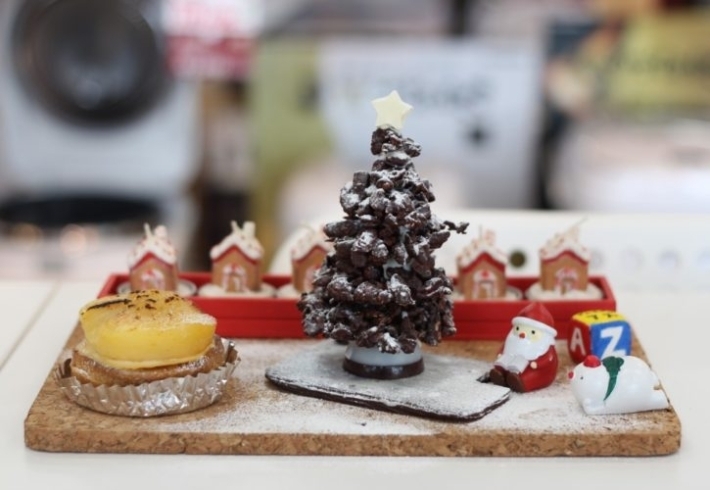 チョコでできたクリスマスツリー☆「パン作り教室を計画中です☆」
