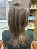 「メッシュやハイライトで夏のヘアチェンジ！ブリーチ・オンカラーもご相談ください」