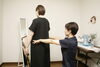 姿勢チェックで歪み確認「３０代を過ぎたら何しても痩せなくなったとゆう方は骨盤の歪みかもしれません。。」