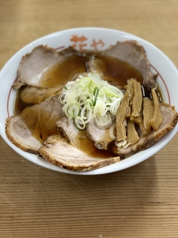 「明日も限定ラーメンやりますよー^ ^花やラーメンです^ ^」