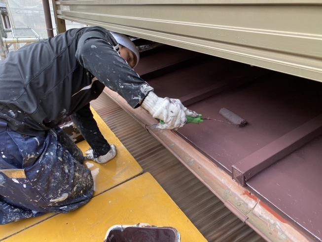 トタン屋根の塗装です。「行徳、浦安で外壁塗装業者をお探しなら大光ペイントへ」