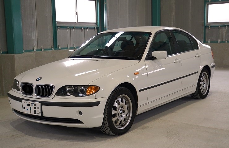 「松山にあるBMW正規ディーラー『Ehime BMW』で18年前に車を購入した方にお話をお聞きしました。」